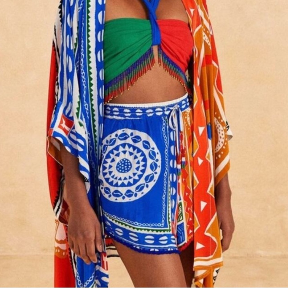 FARM RIO Satin Pitta Shorts Off-white Colorful Bohemian Beachy Resort Wear Sz XS